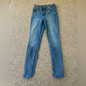 Old Navy High Rise Rockstar Super Skinny Jeans